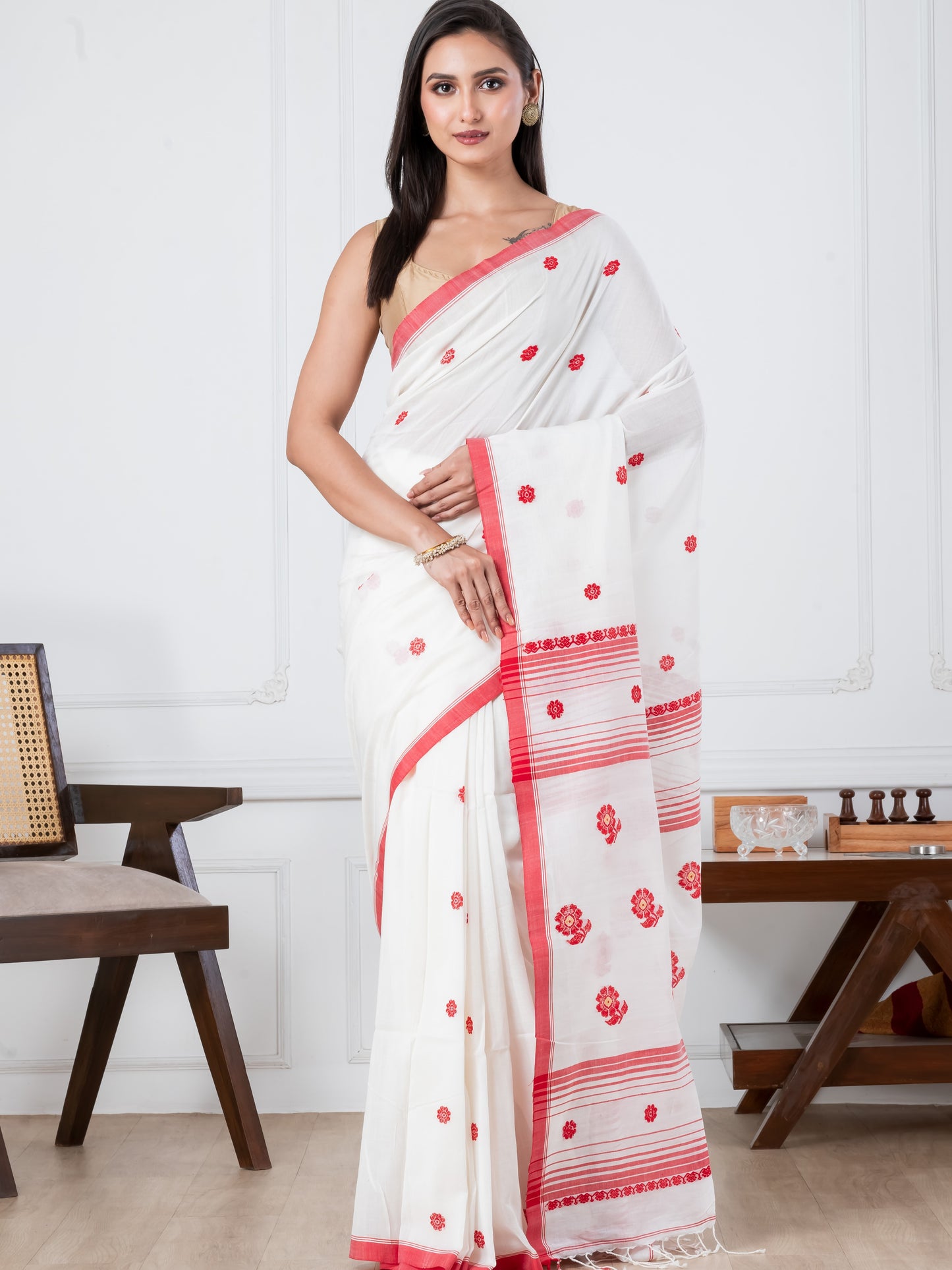 Premium Handloom Mercerized Red White Cotton Saree