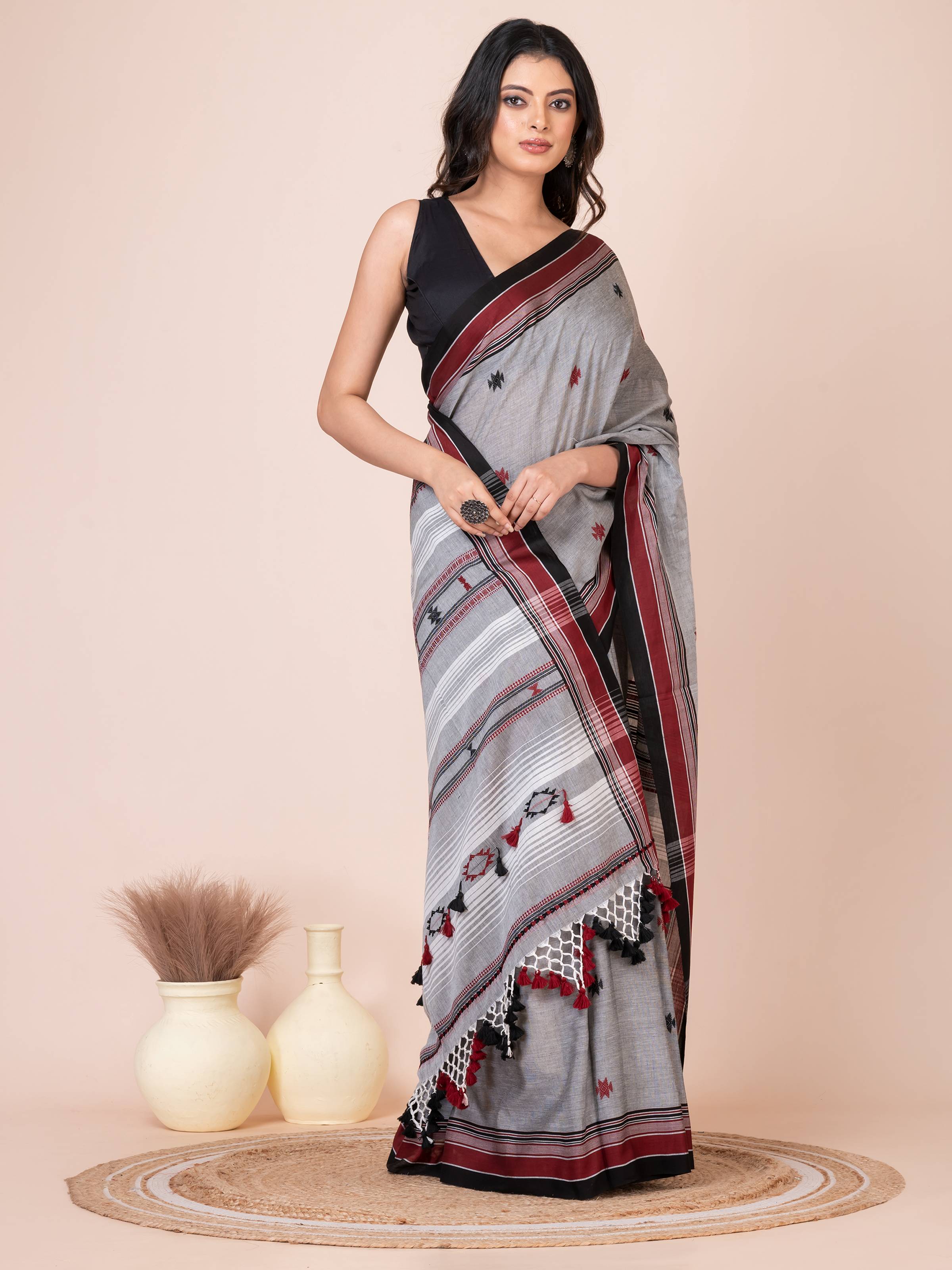 Bhujodi Kala Gray and White Handloom Premium Cotton Saree