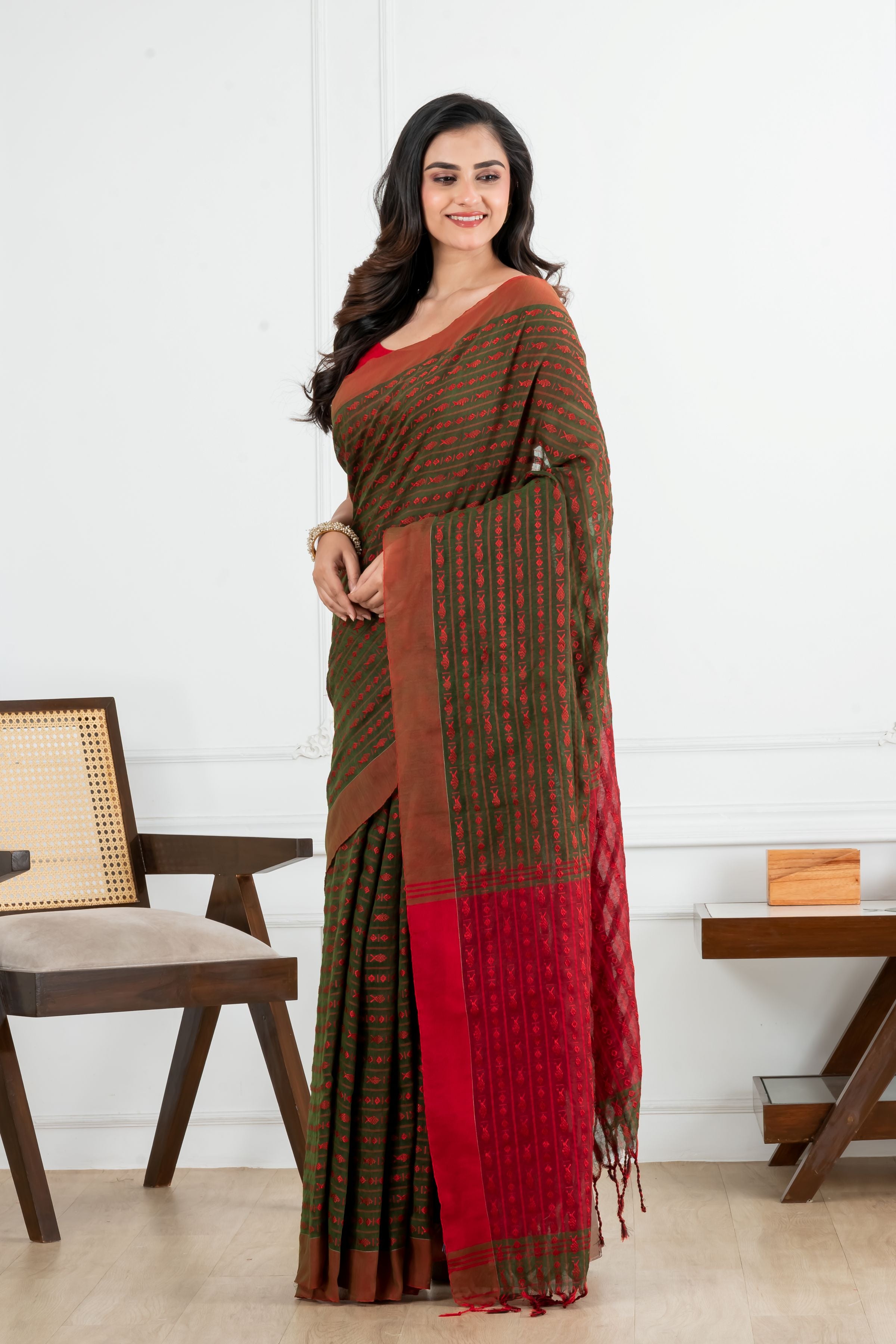 Green and Red Fish Motifs Cotton Saree
