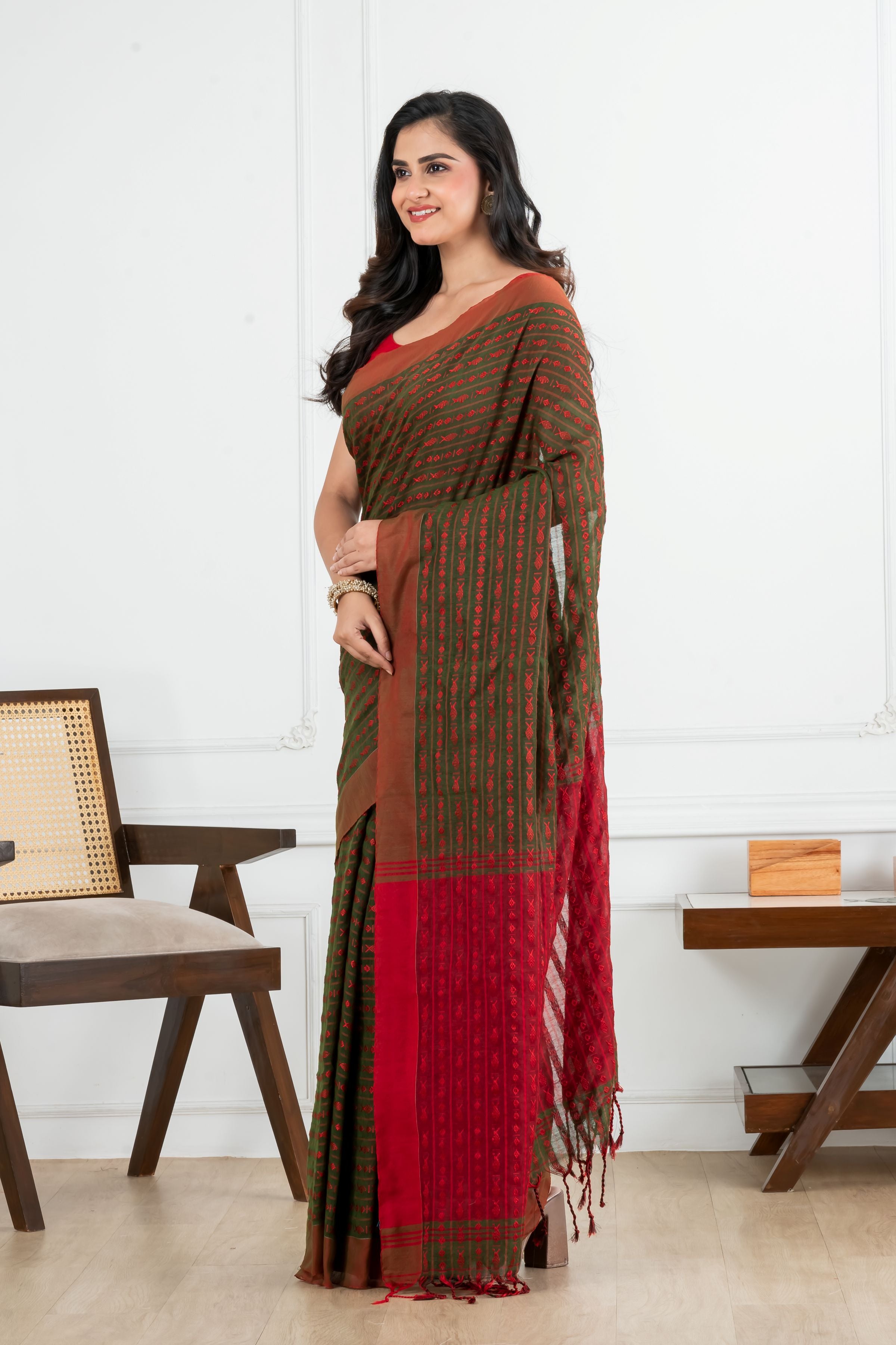 Green and Red Fish Motifs Cotton Saree