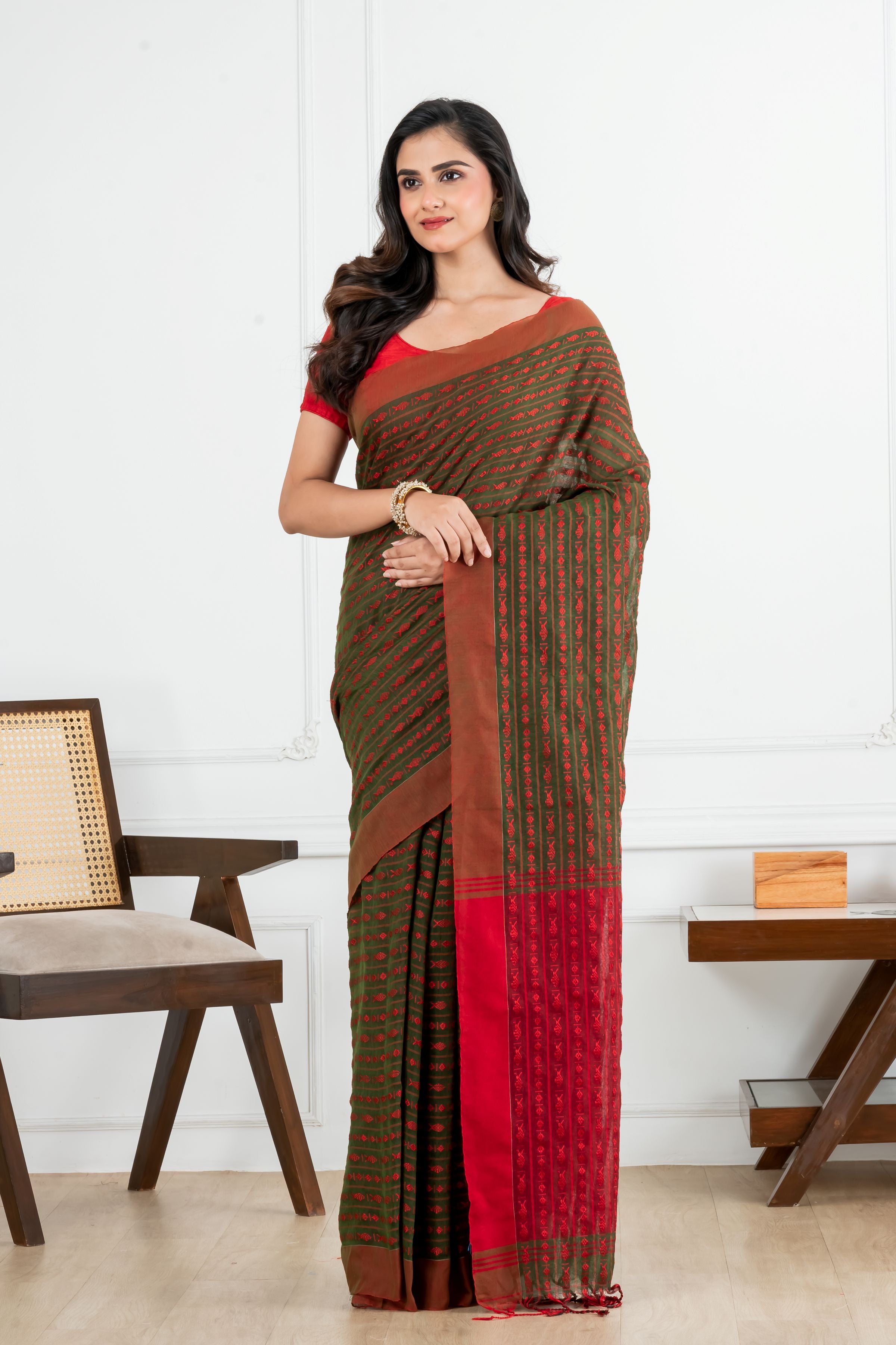 Green and Red Fish Motifs Cotton Saree