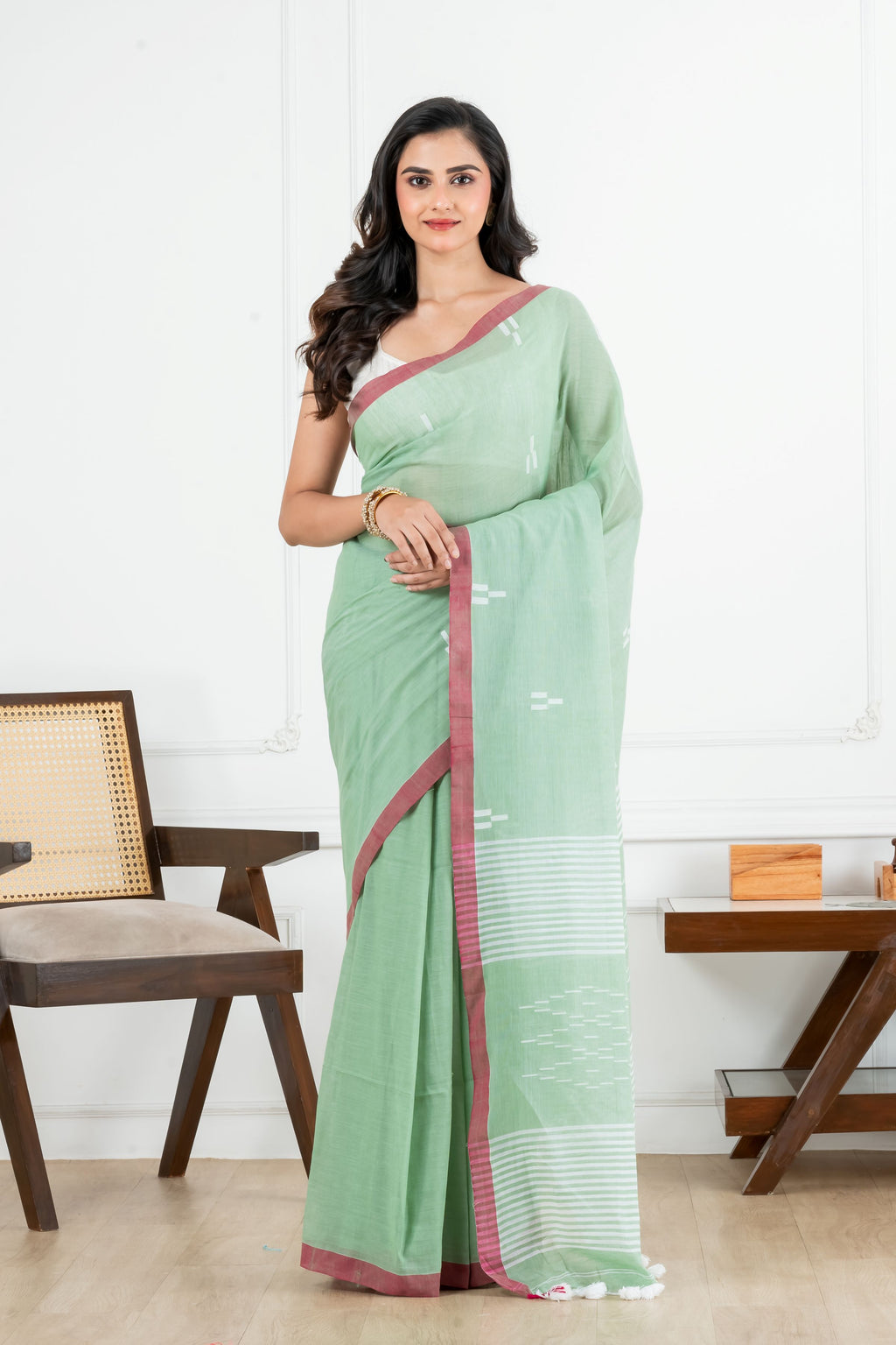 Premium Handloom Light Green Small Motifs Cotton Saree