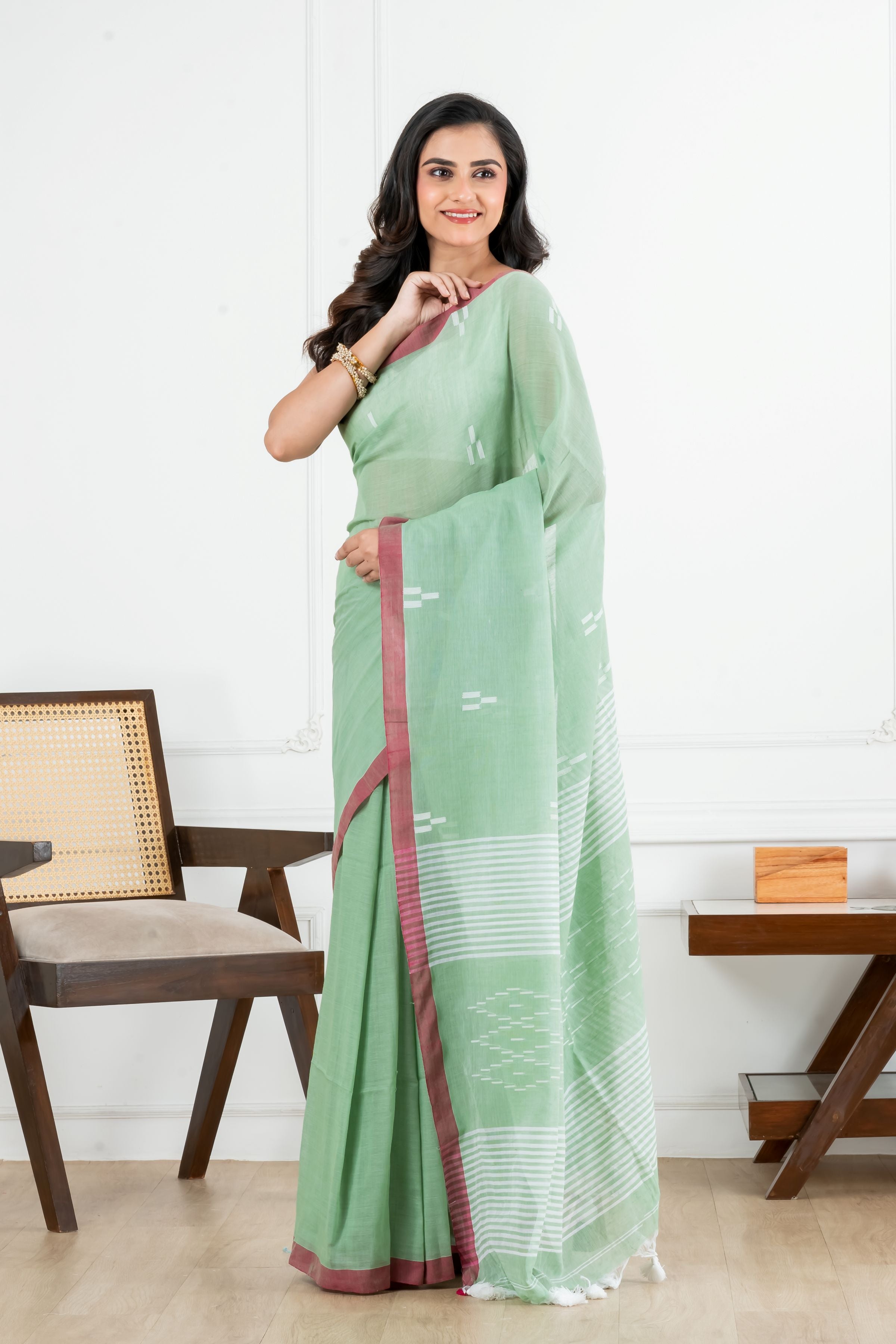 Premium Handloom Light Green Small Motifs Cotton Saree