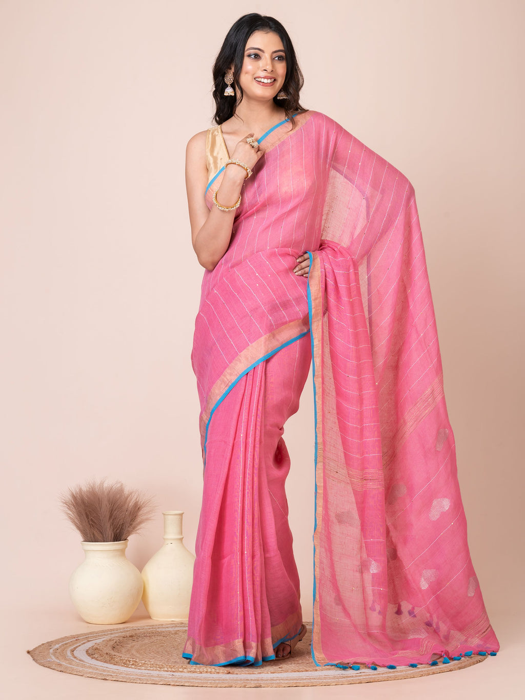 Pink Linen Heart Motif Handloom Saree