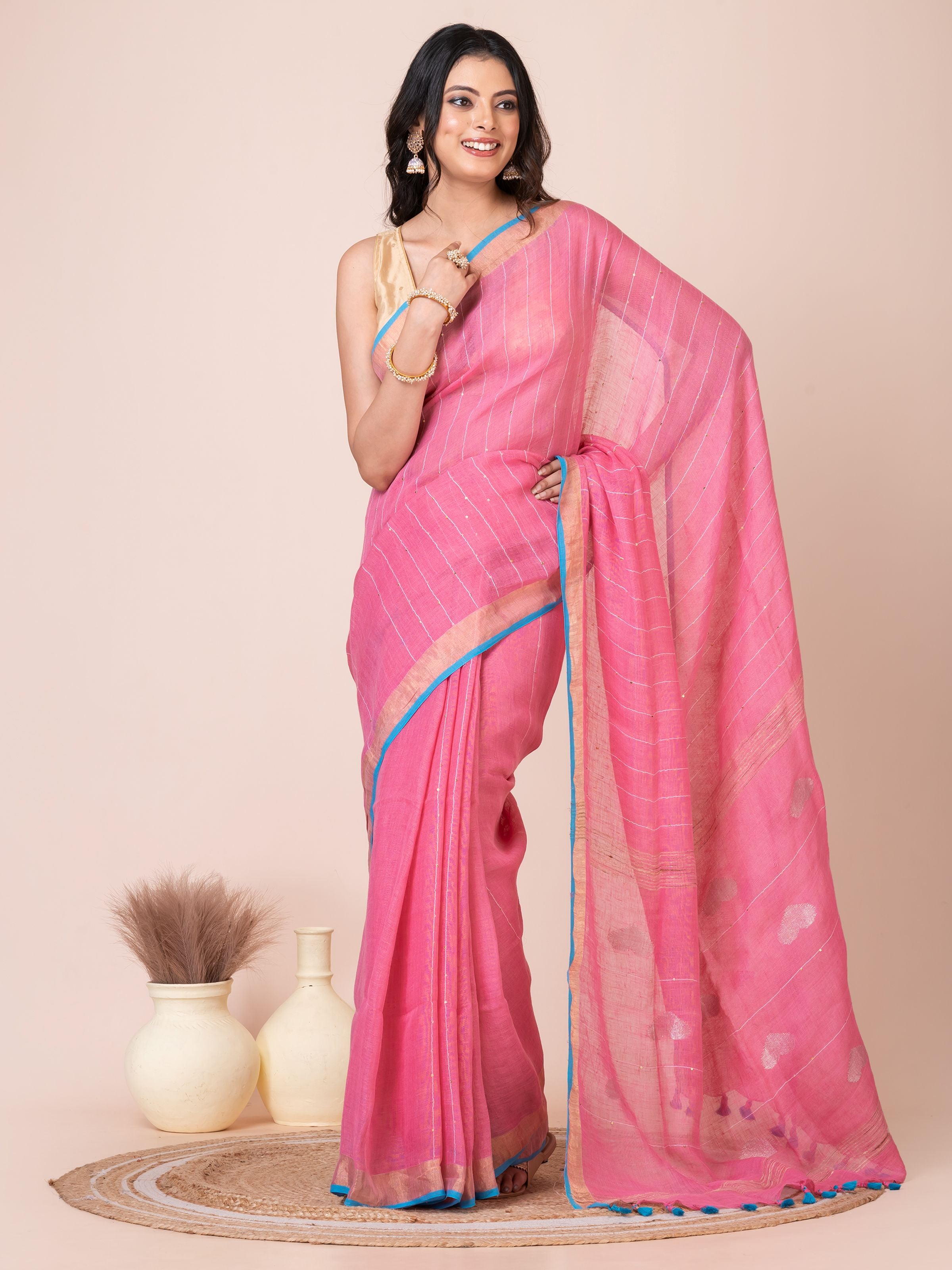 Pink Linen Heart Motif Handloom Saree