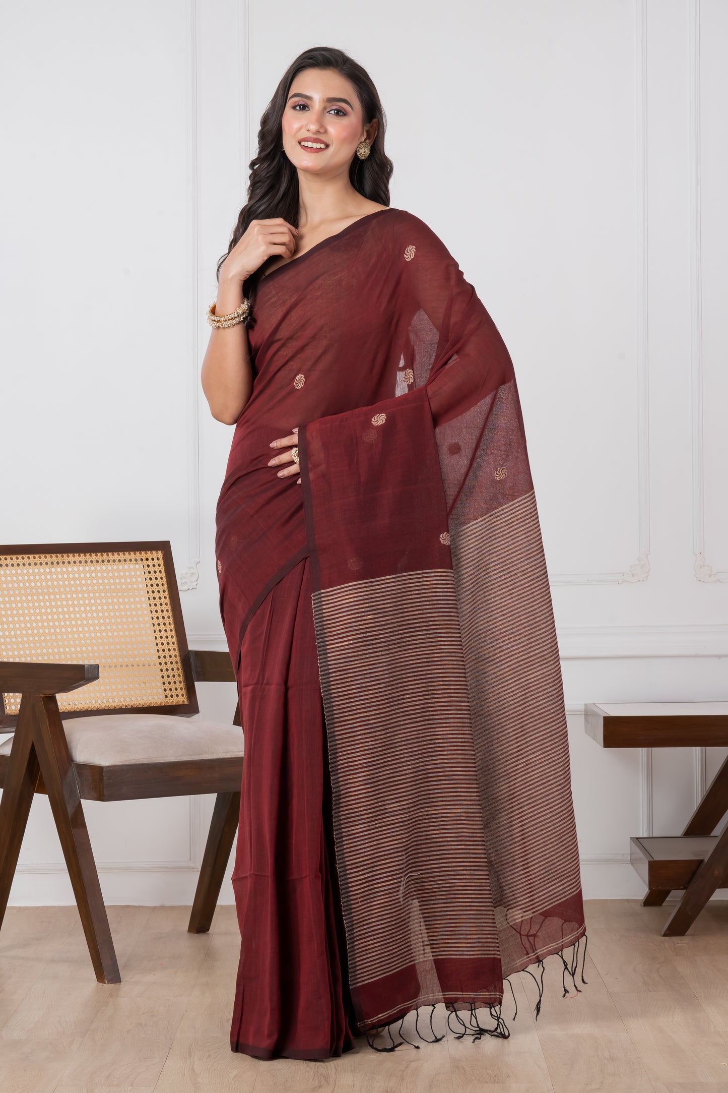 Premium Handloom Burgundy & Cream Cotton Saree