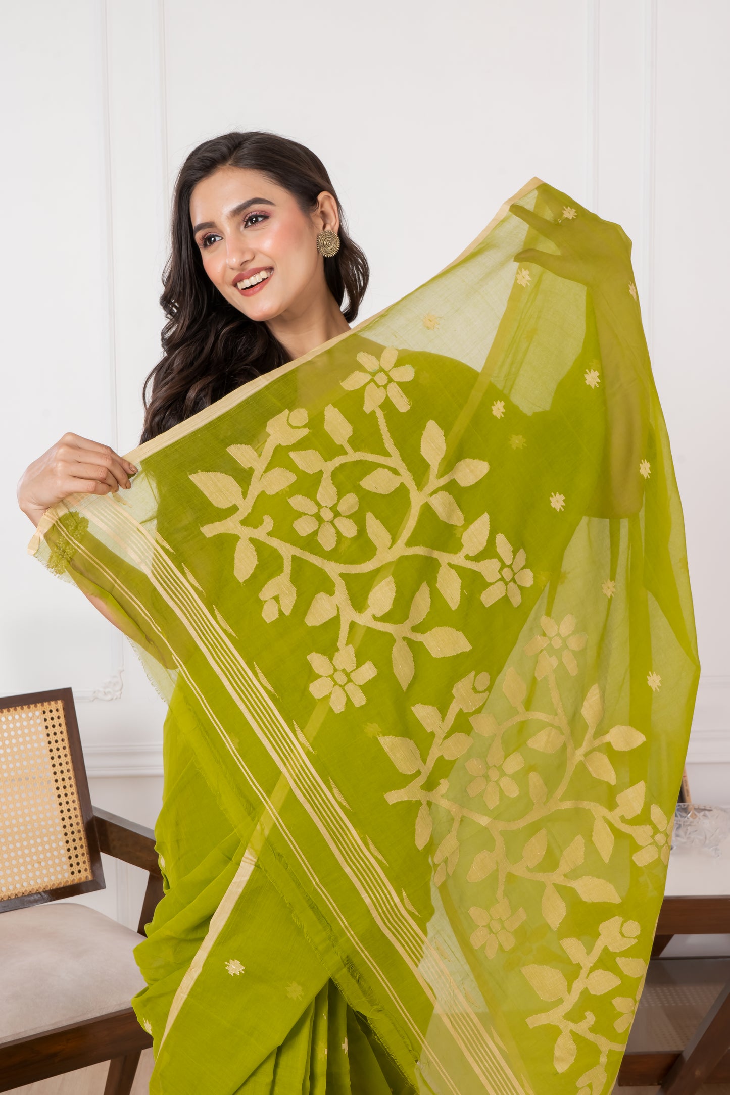 Premium Handloom Avocado Green Flower Motif Jamdani Cotton Saree