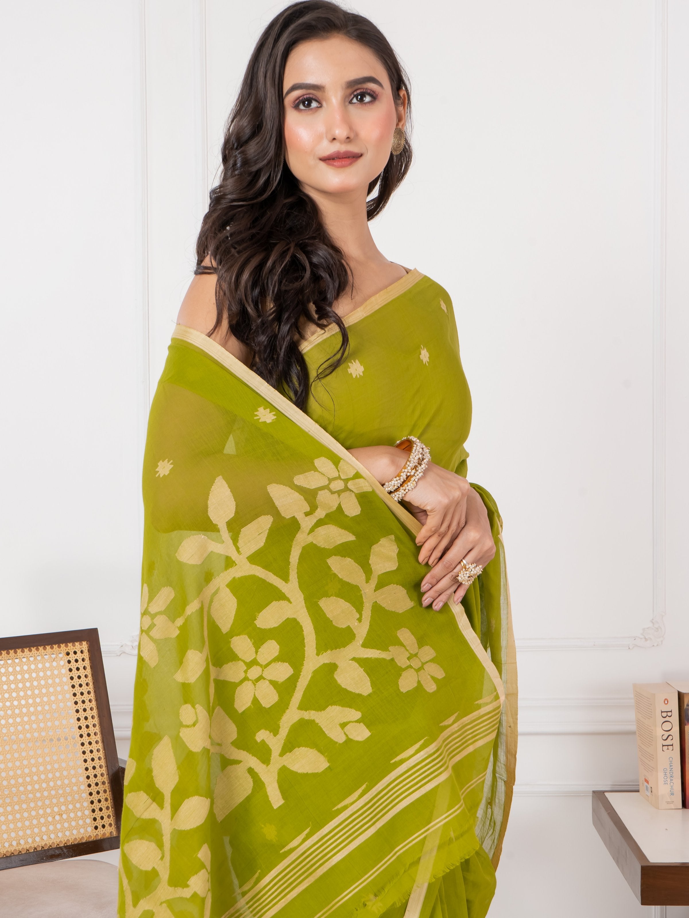 Premium Handloom Avocado Green Flower Motif Jamdani Cotton Saree