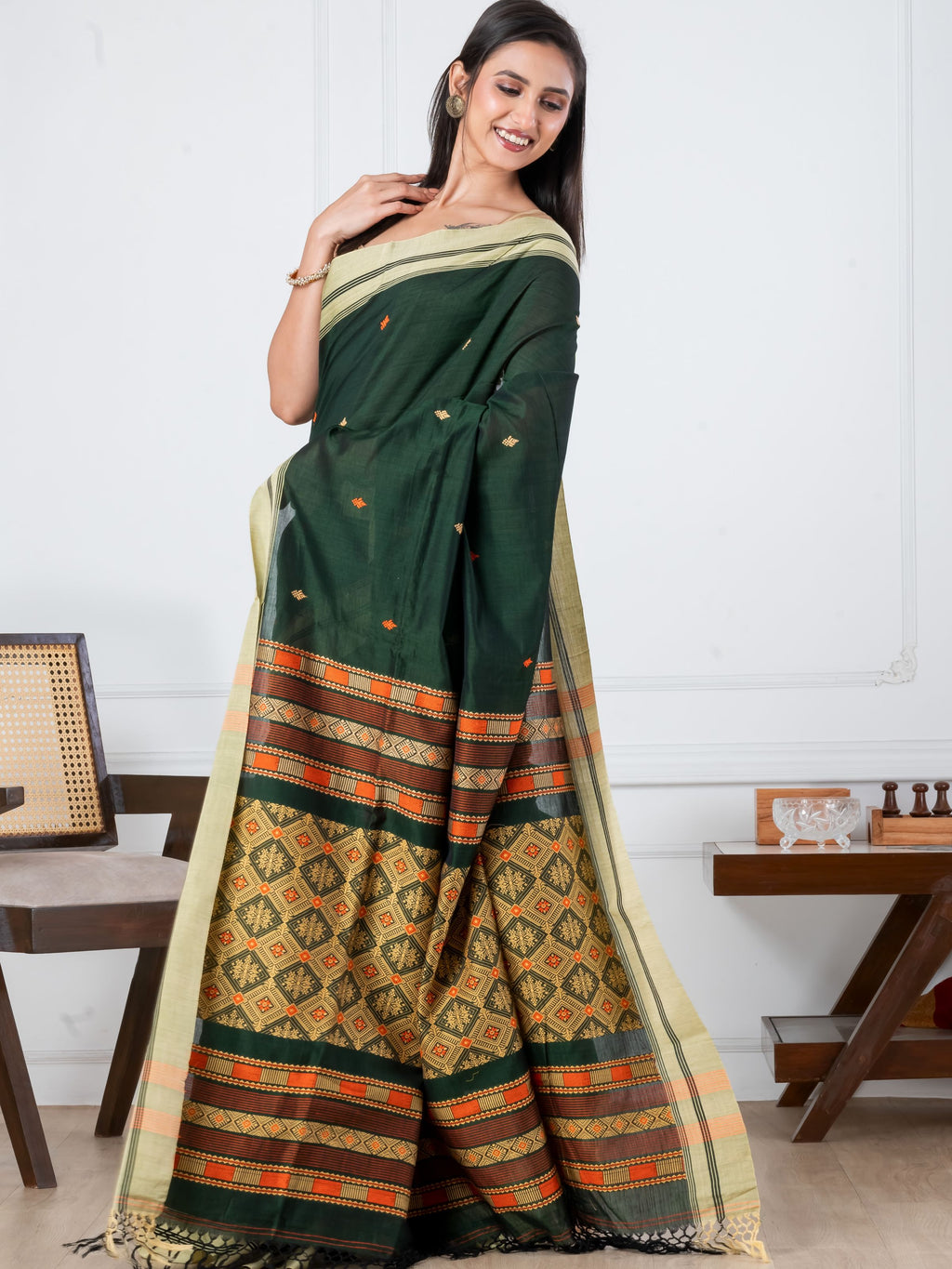 Premium Handloom Mercerized Bottle Green Cotton Bomkai Saree