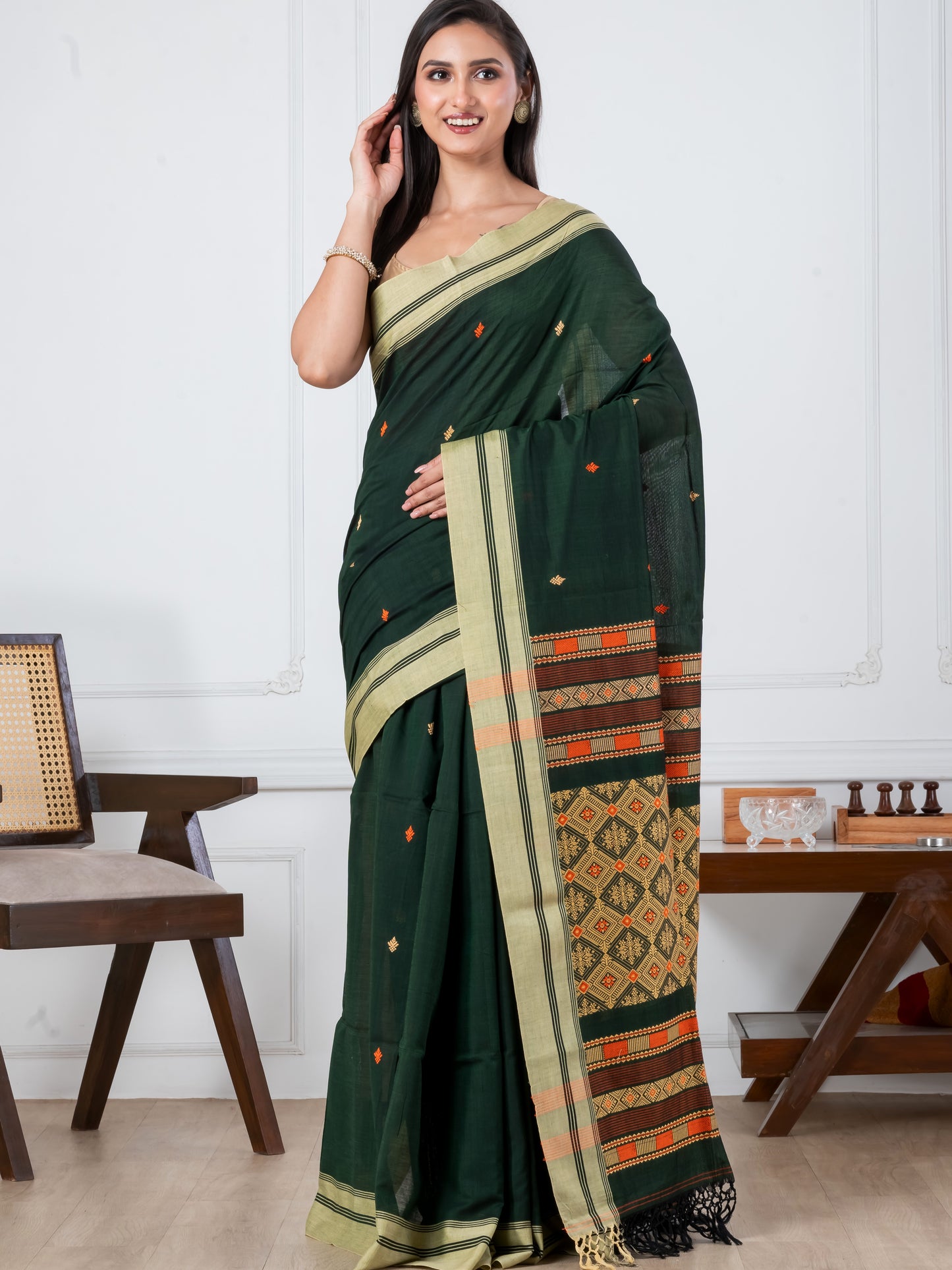 Premium Handloom Mercerized Bottle Green Cotton Bomkai Saree