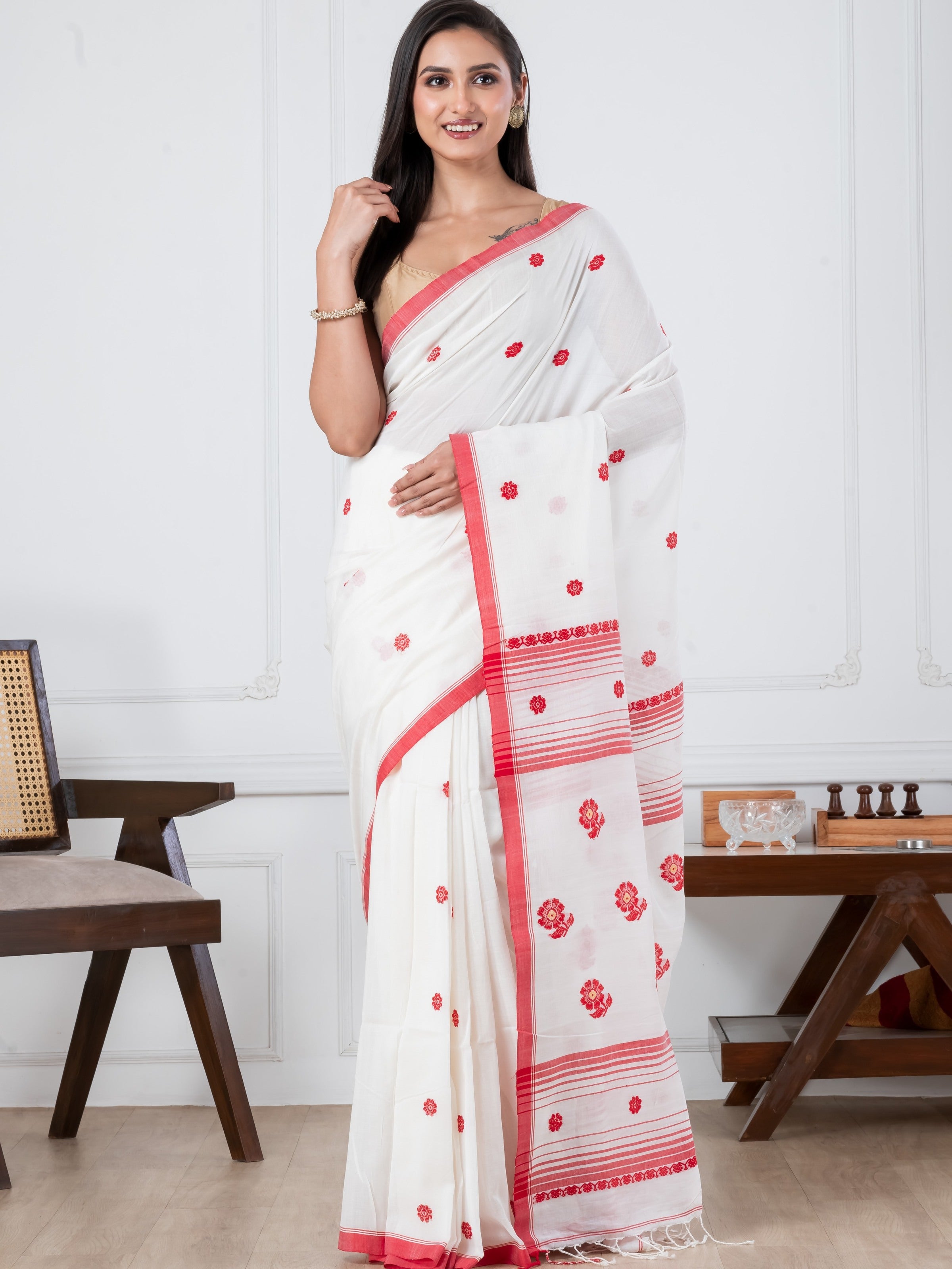 Premium Handloom Mercerized Red White Cotton Saree