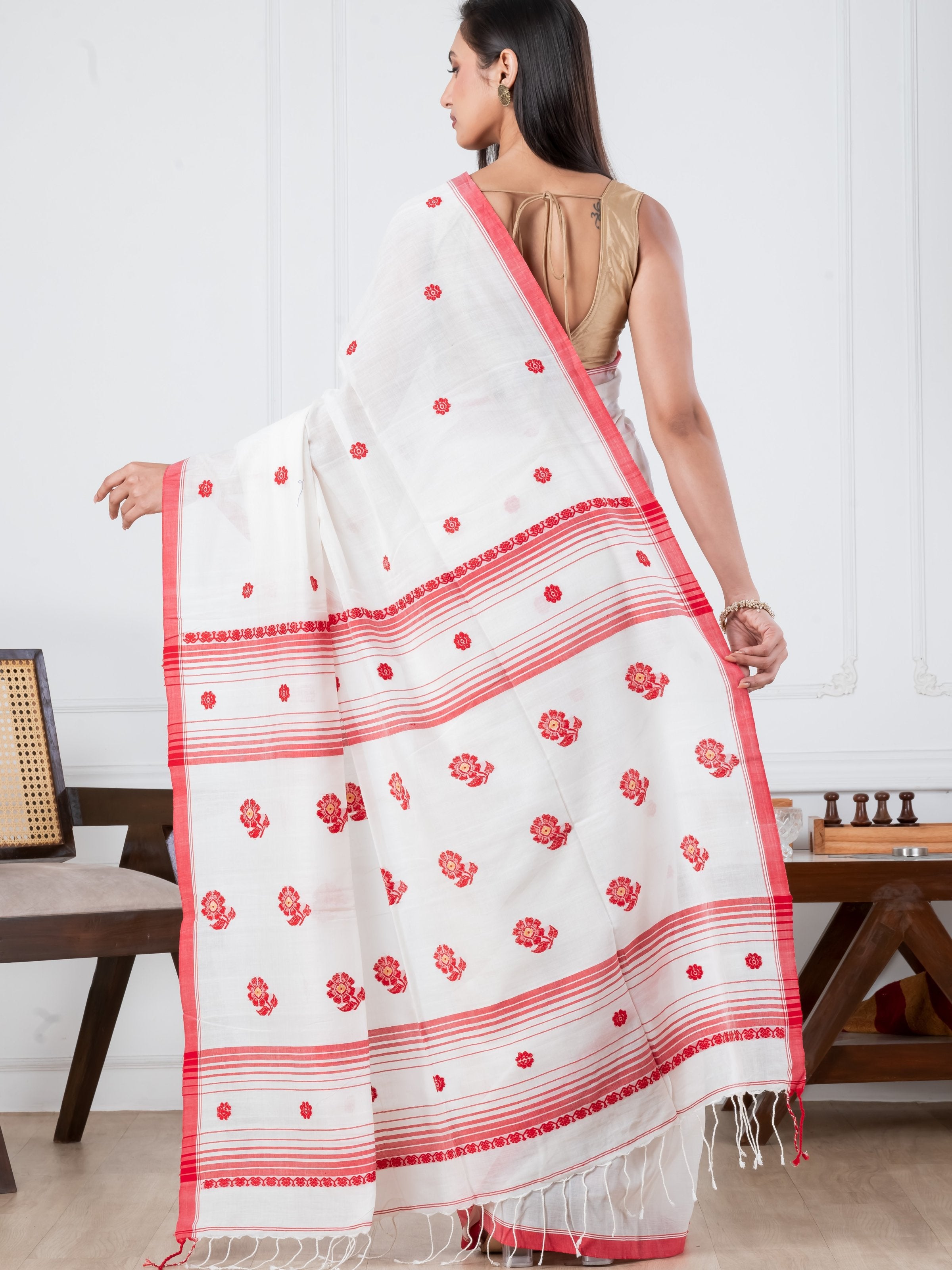 Premium Handloom Mercerized Red White Cotton Saree