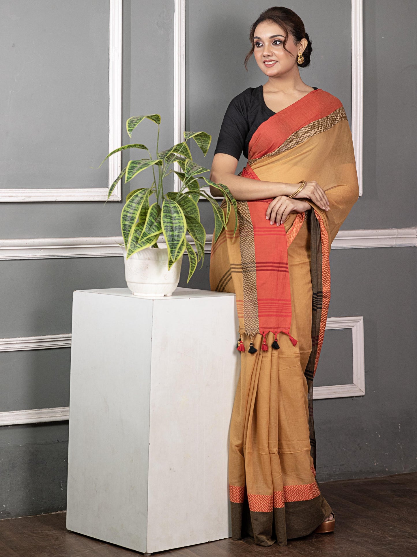 Sandalwood and Red, Gray Pure Mul Mul Saree