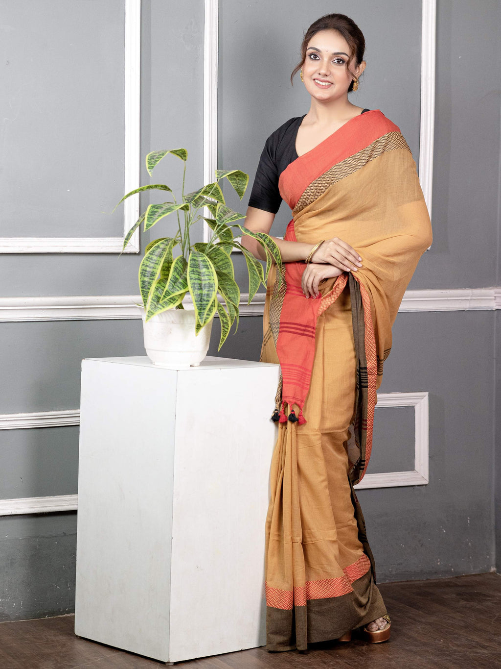 Sandalwood and Red, Gray Pure Mul Mul Saree