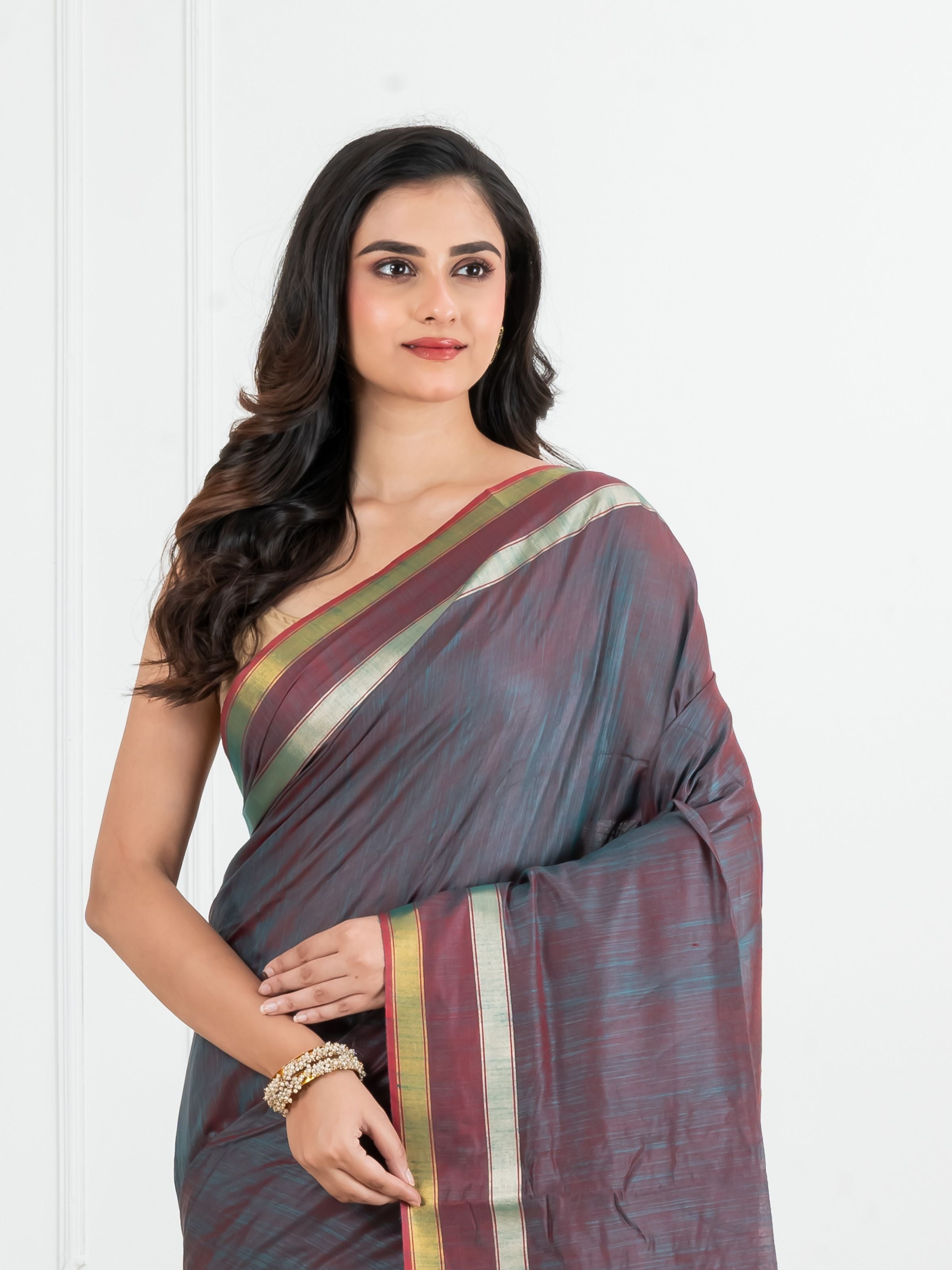 Steel Colour Body with Red Pallu Cotton Saree