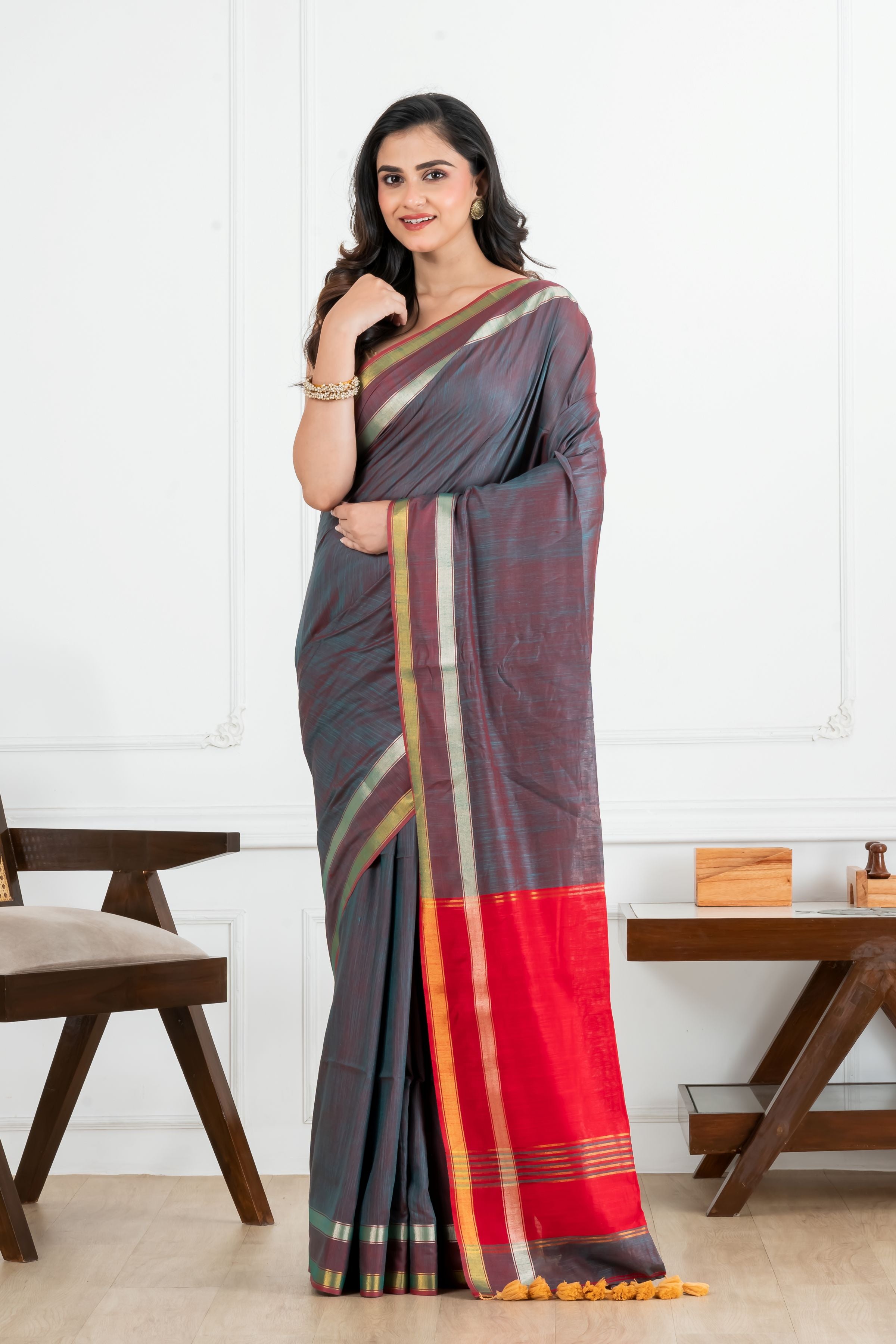 Steel Colour Body with Red Pallu Cotton Saree