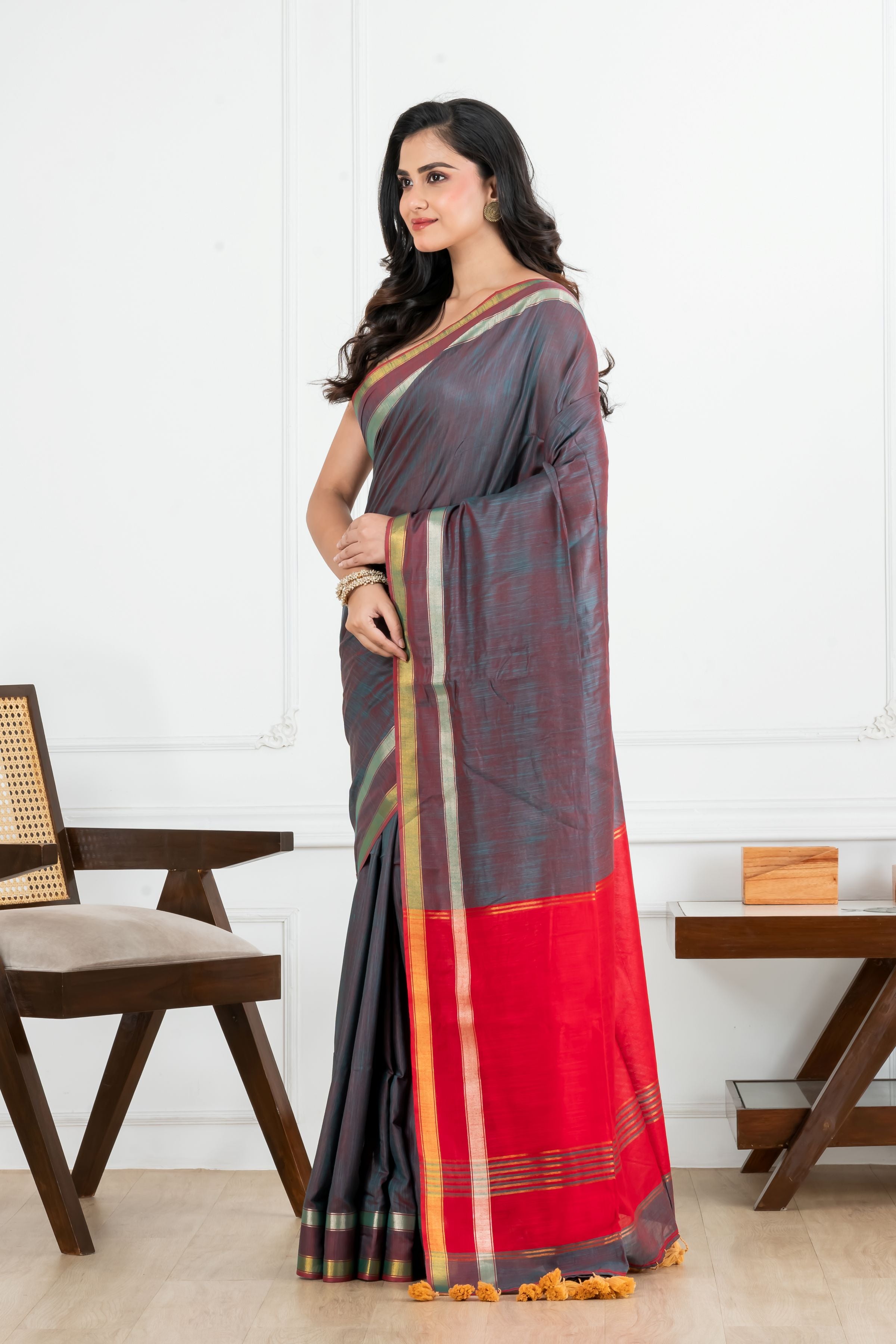 Steel Colour Body with Red Pallu Cotton Saree