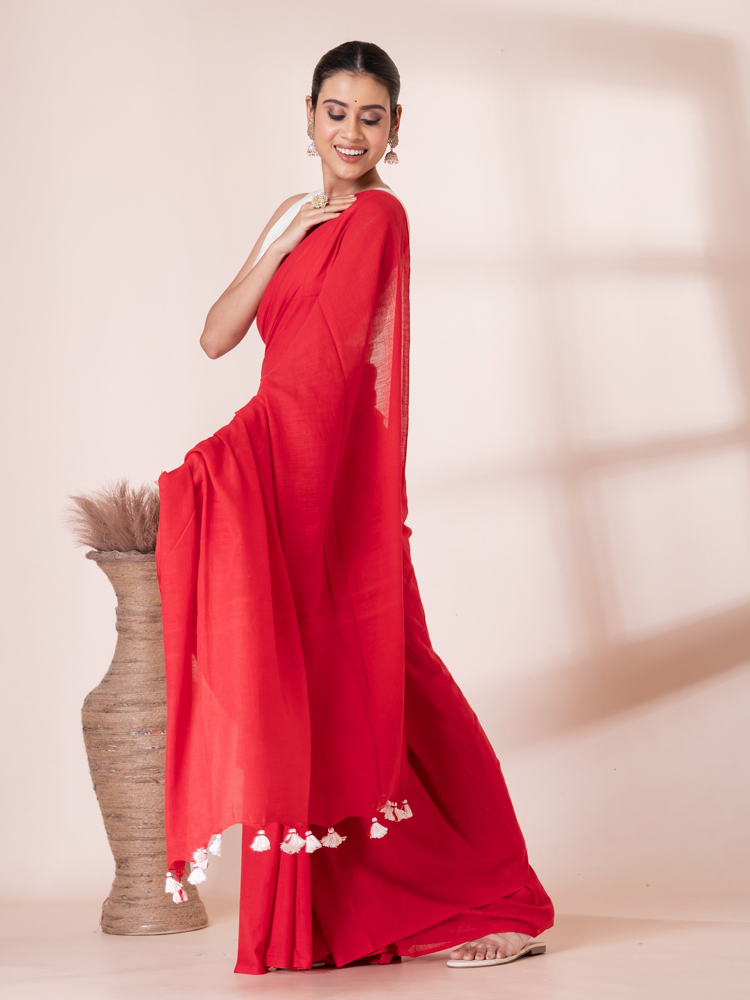 Sweet Red Pure Handloom Mul Mul Saree