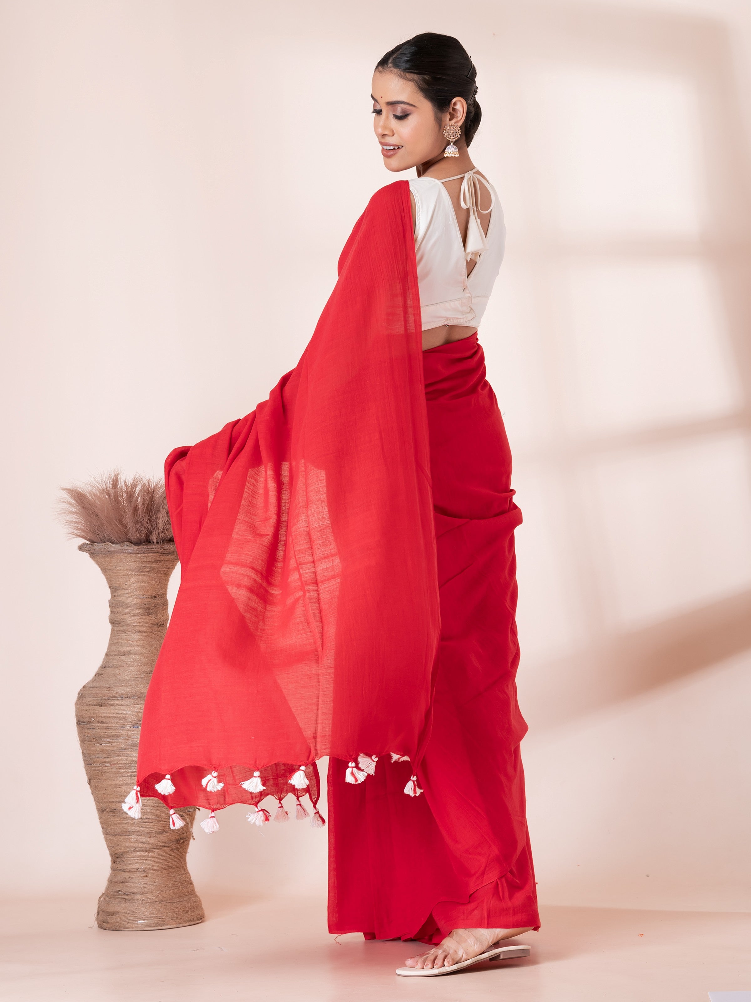 Sweet Red Pure Handloom Mul Mul Saree