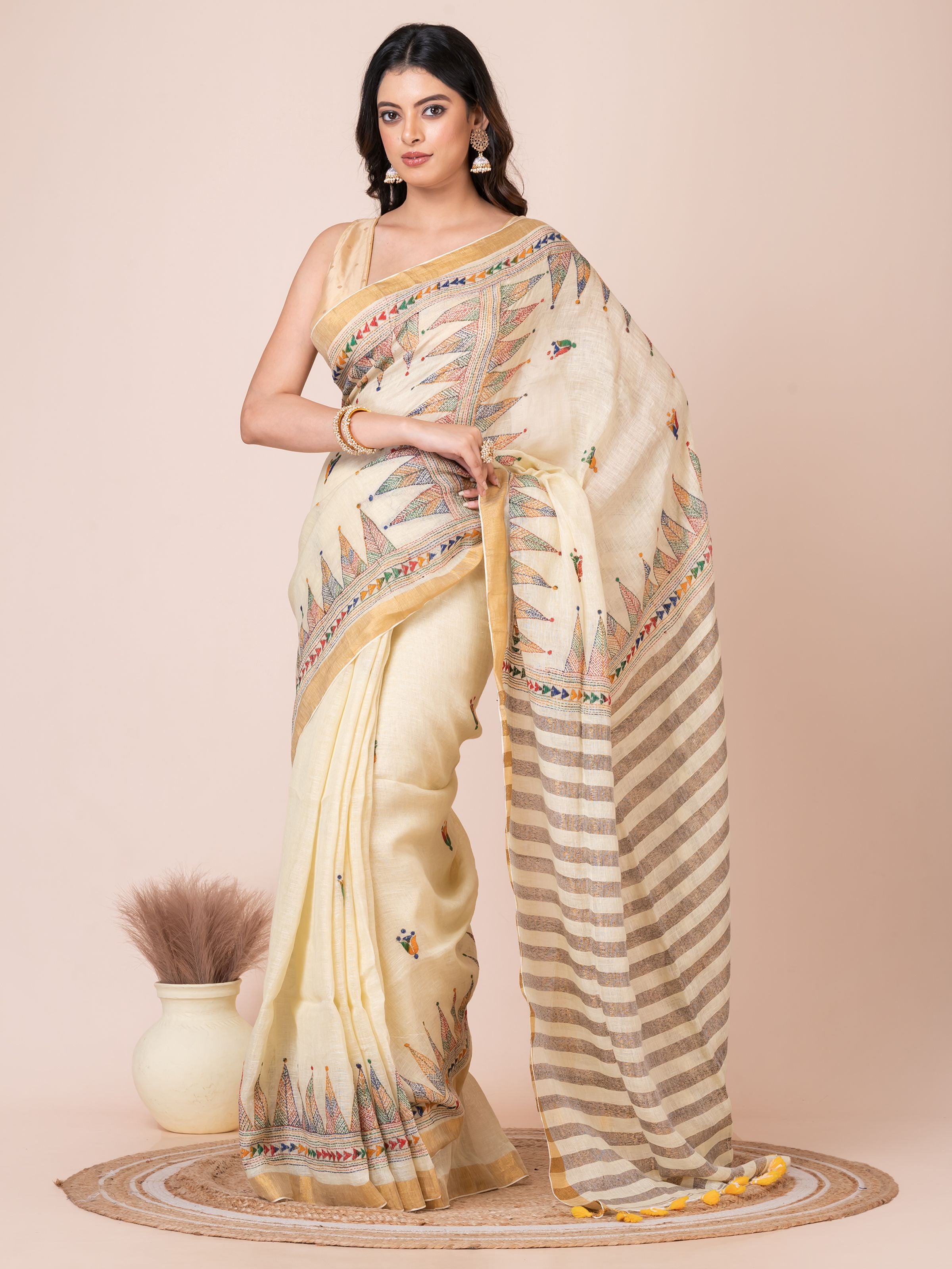 Yellowish White Temple Handloom Kantha Linen Saree