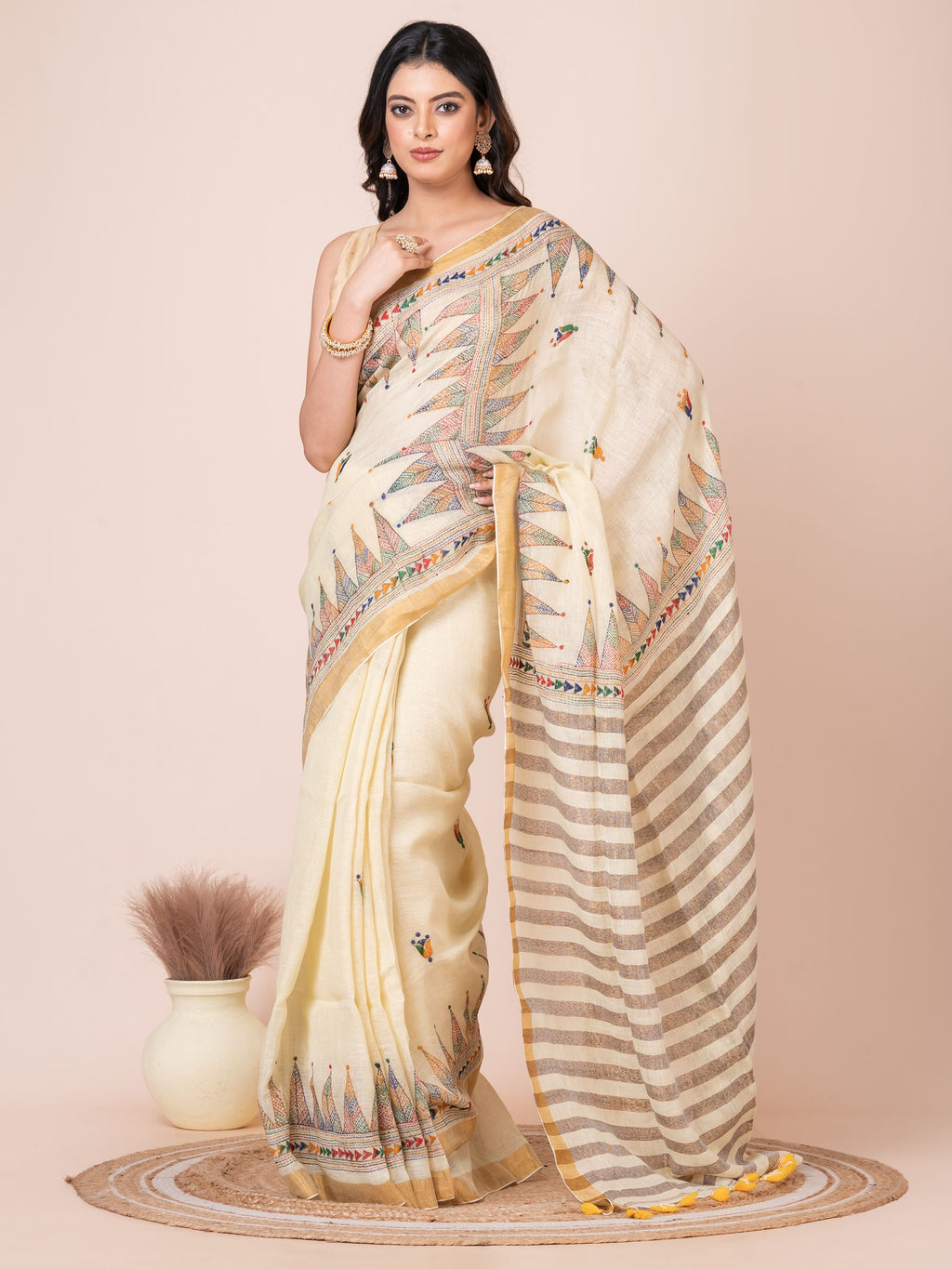 Yellowish White Temple Handloom Kantha Linen Saree